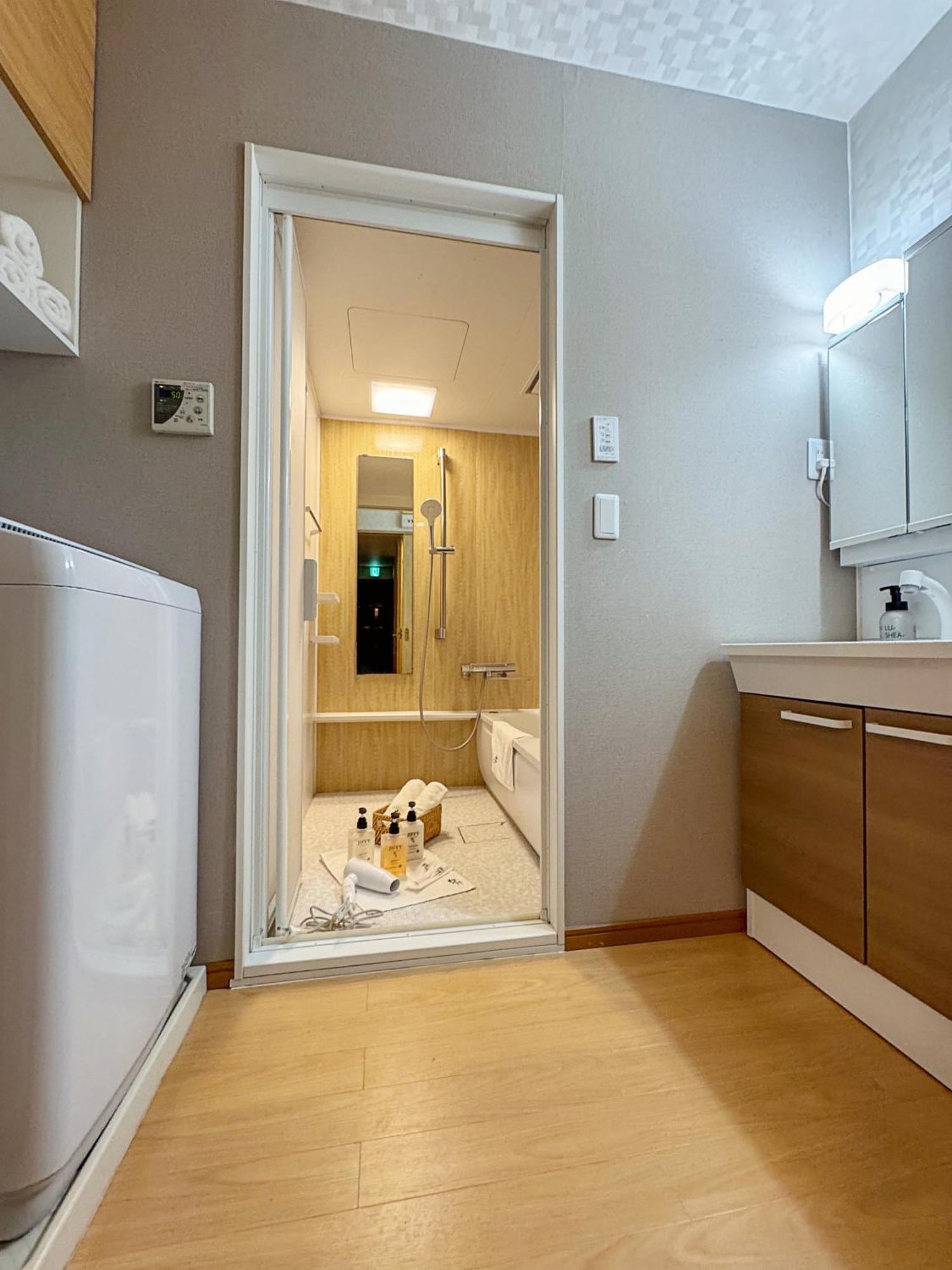 桜の川17 Ueno 5mins Ueno Zoo Three Storey Detached House Then 13 People Pousada